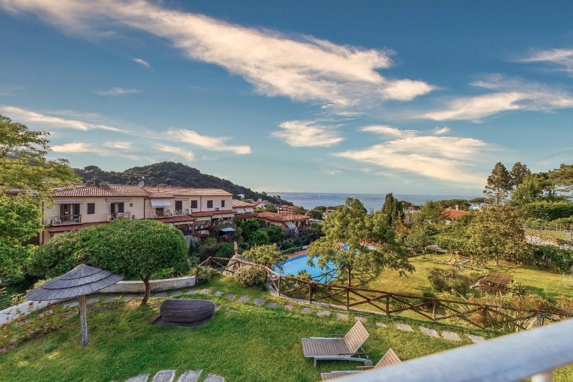 Hotel Cernia Isola Botanica Sant'Andrea  Exterior photo