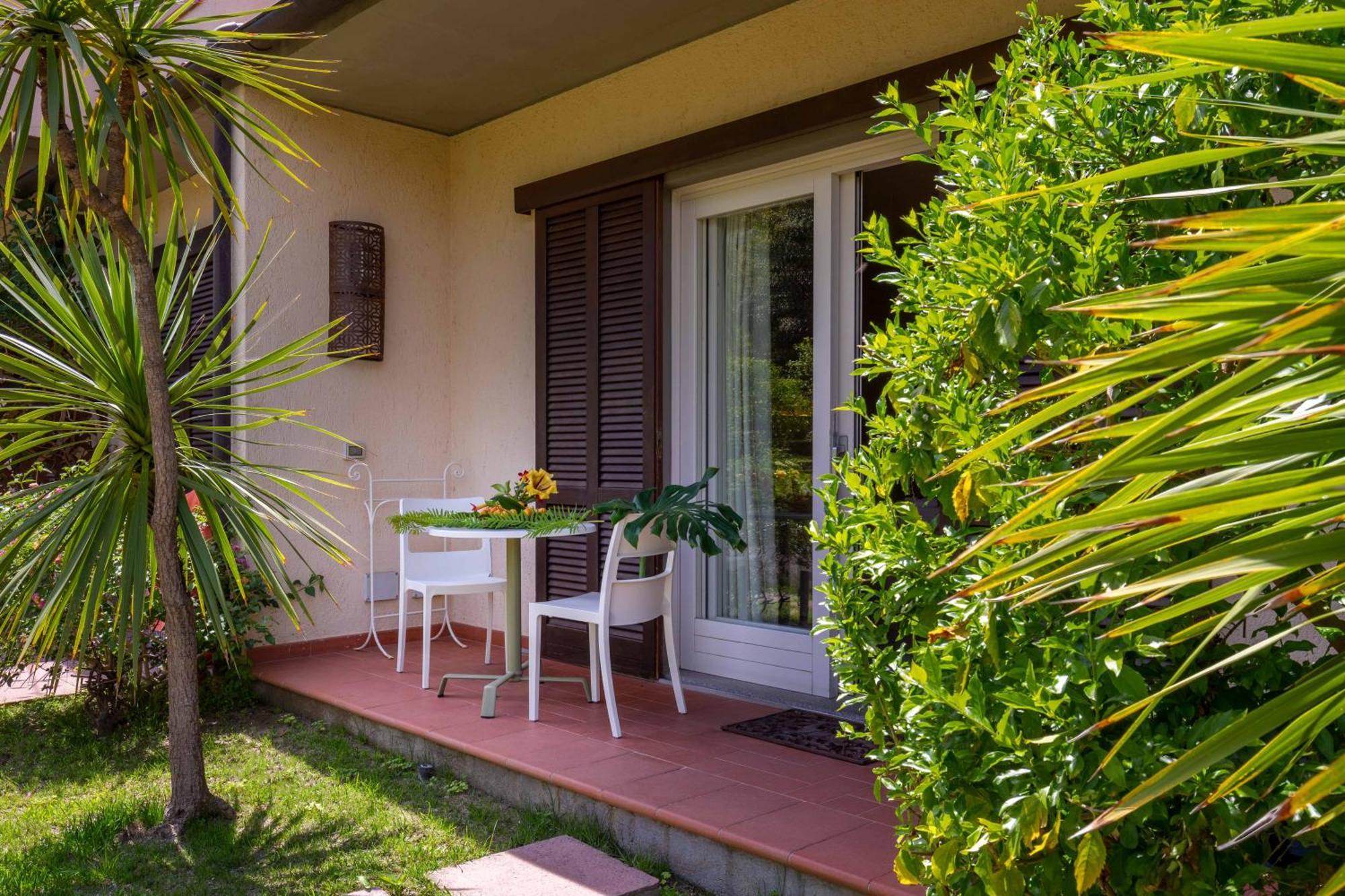 Hotel Cernia Isola Botanica Sant'Andrea  Exterior photo