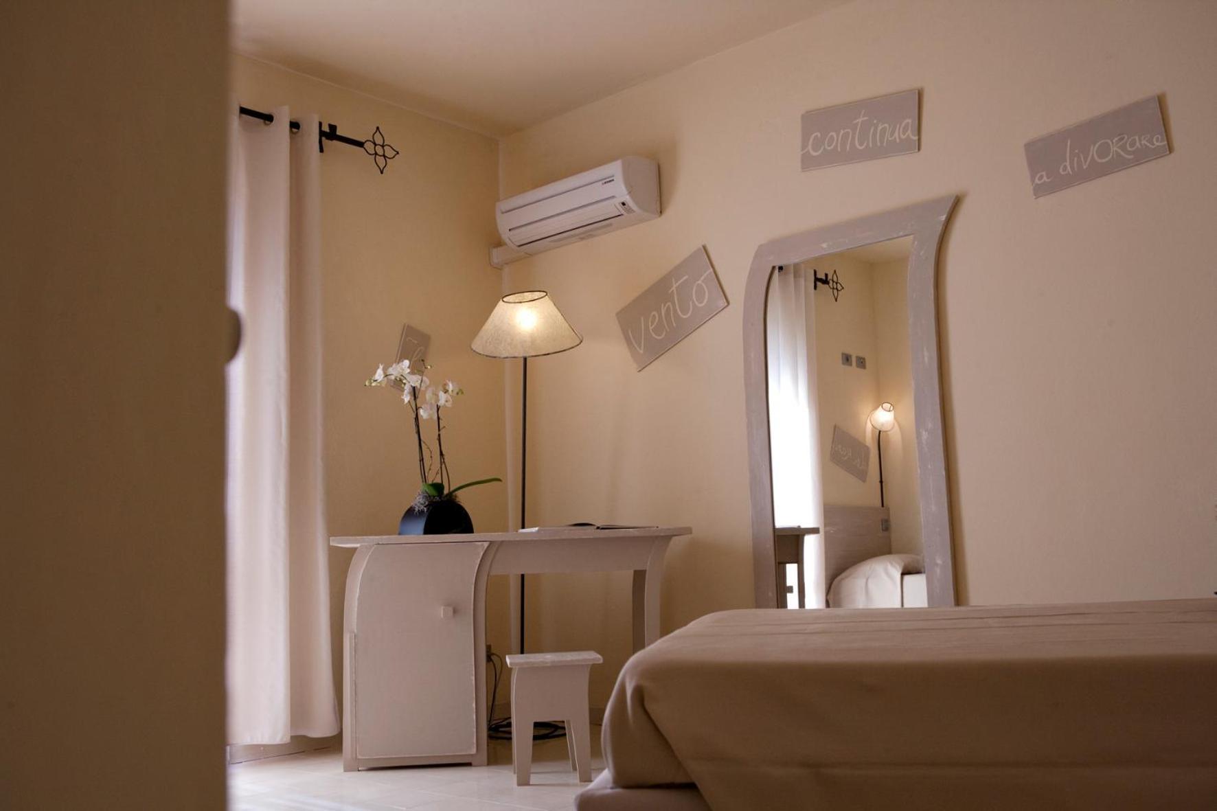 Hotel Cernia Isola Botanica Sant'Andrea  Exterior photo