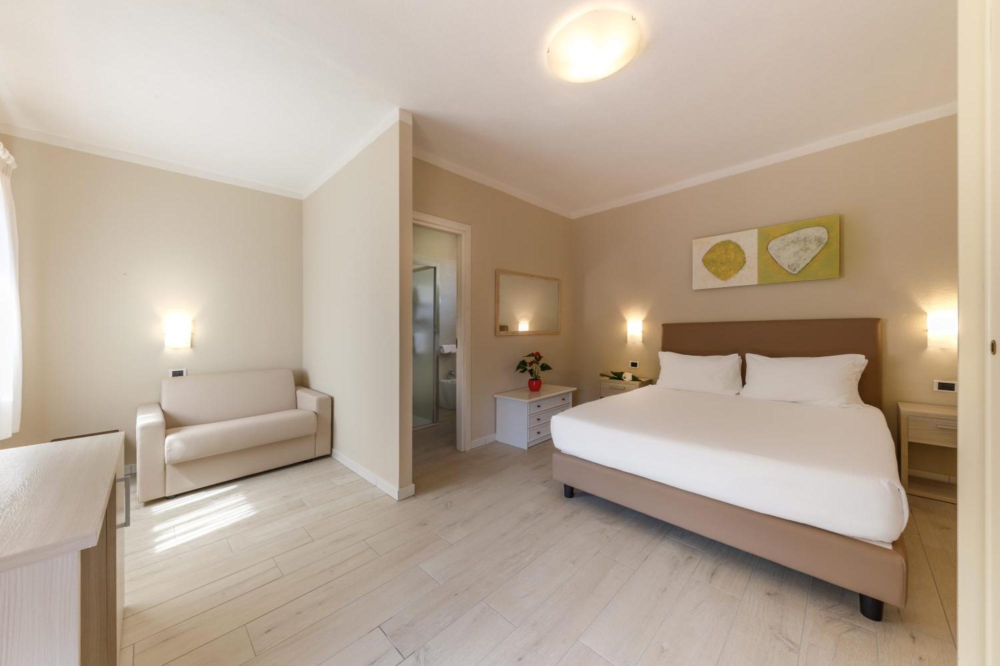 Hotel Cernia Isola Botanica Sant'Andrea  Exterior photo