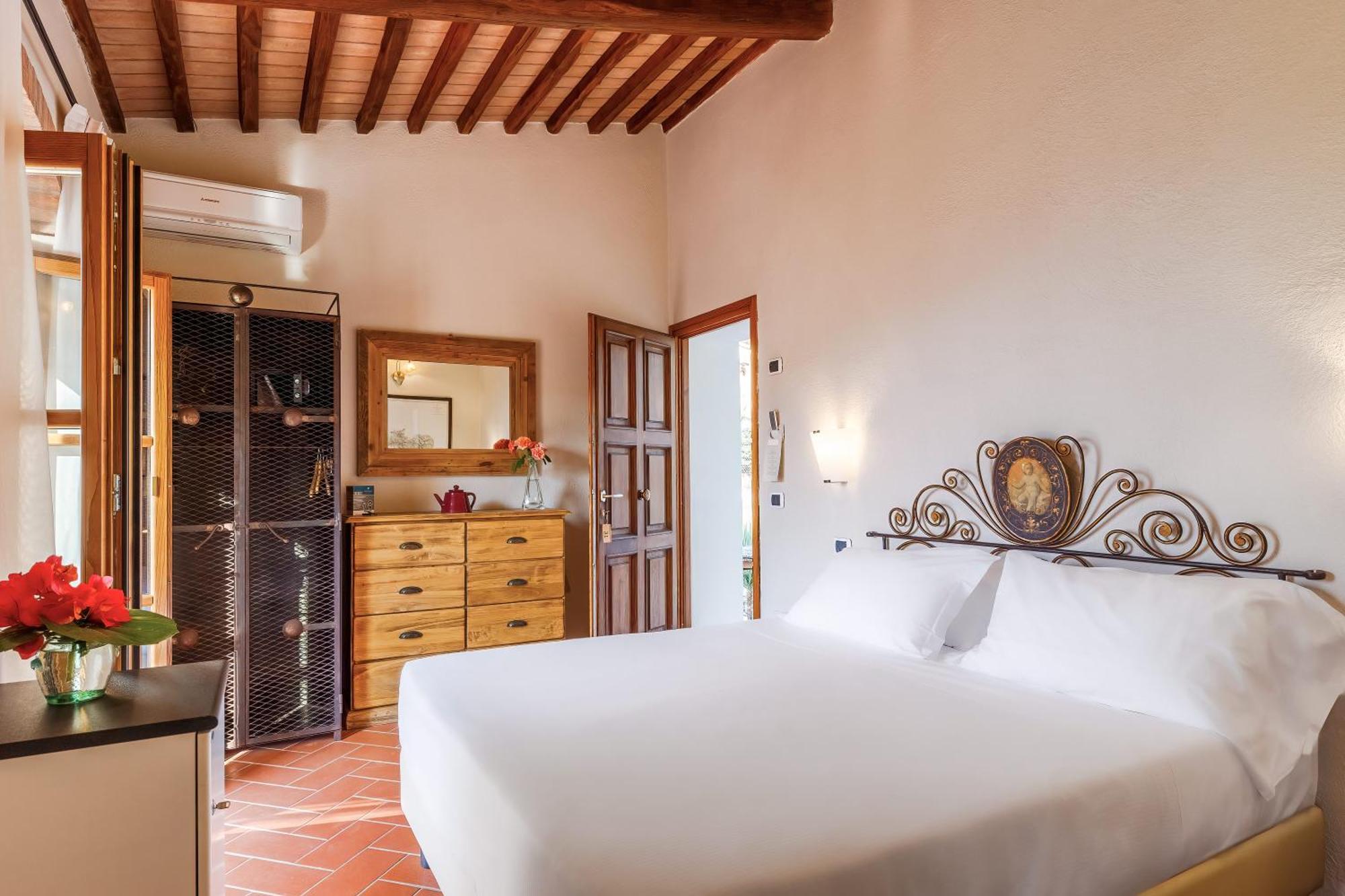 Hotel Cernia Isola Botanica Sant'Andrea  Exterior photo
