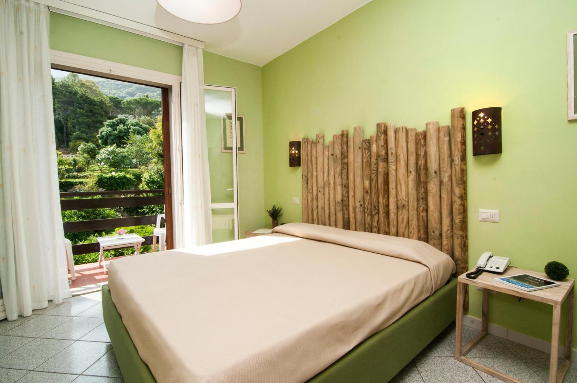 Hotel Cernia Isola Botanica Sant'Andrea  Exterior photo